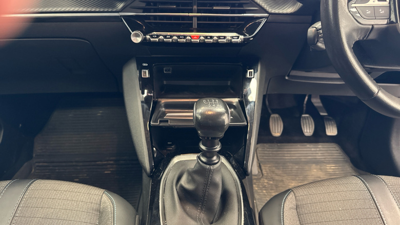Peugeot 208 1.2 PureTech 100 Allure 5dr Petrol Hatchback